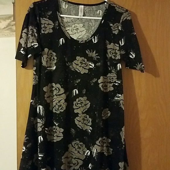 Lularoe Perfect Top - Picture 1 of 5